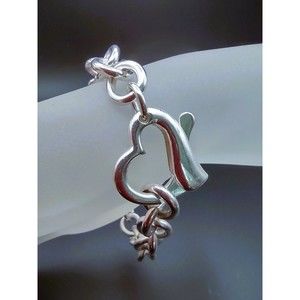 GORGEOUS SILVER BRACELET w/ Unusual Heart Clasp    Chunky 30 Grams Marked 925